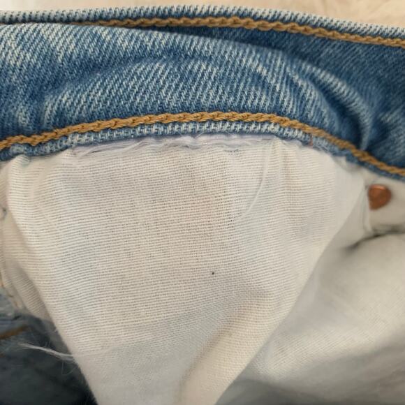 Levi's Wedgie Light Wash Raw Hem Skinny Jeans - Picture 6 of 7